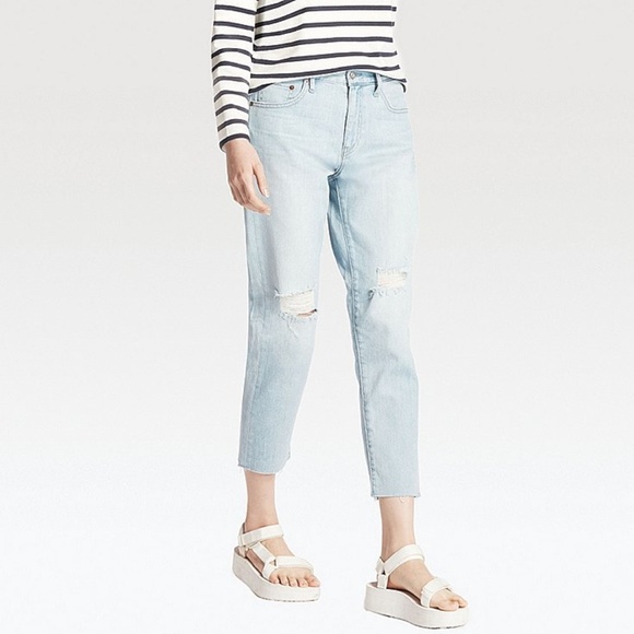 uniqlo light wash jeans